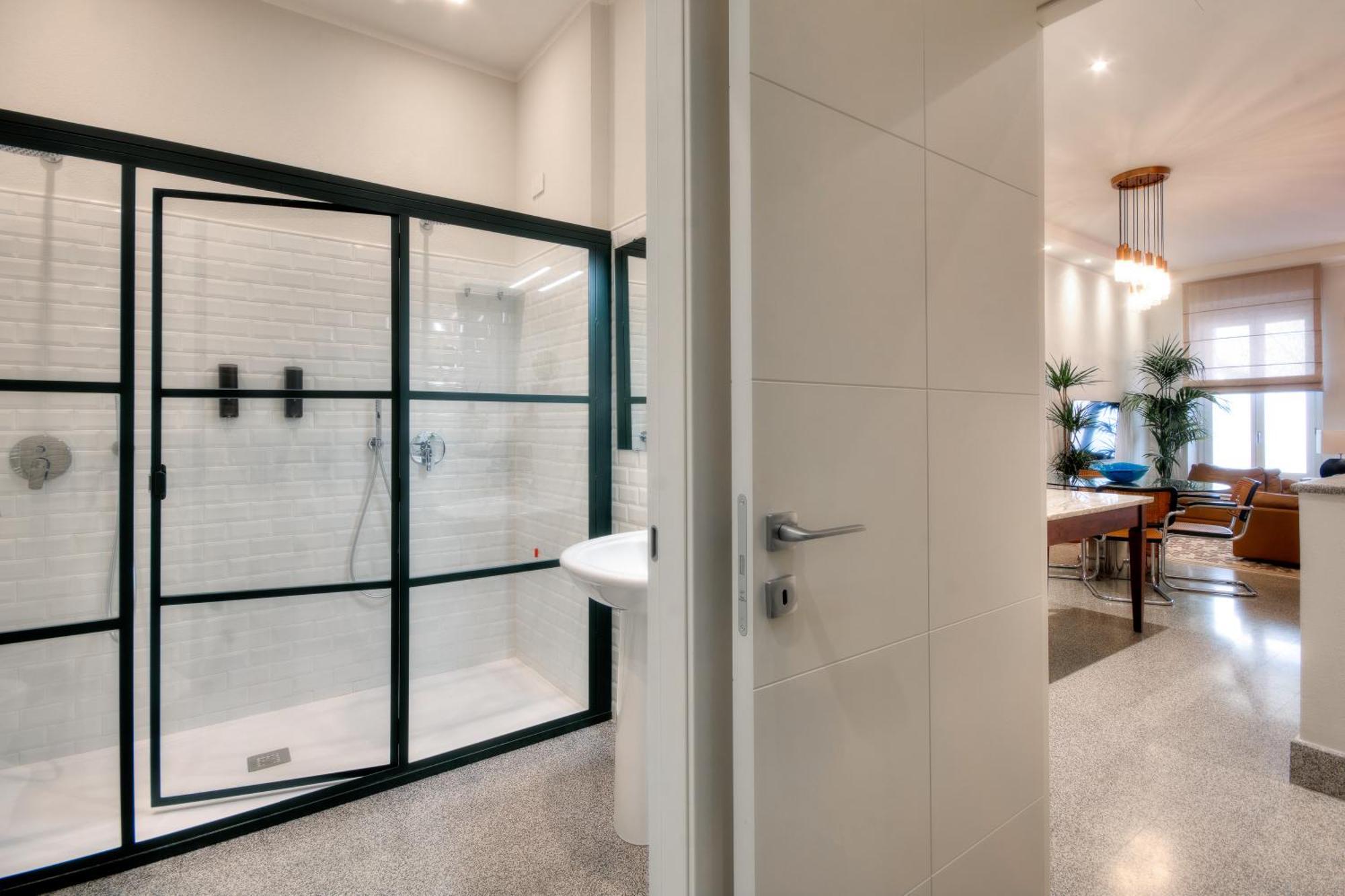 Appartamento Right House - Indipendent In Characteristic Marina District Cagliari Esterno foto